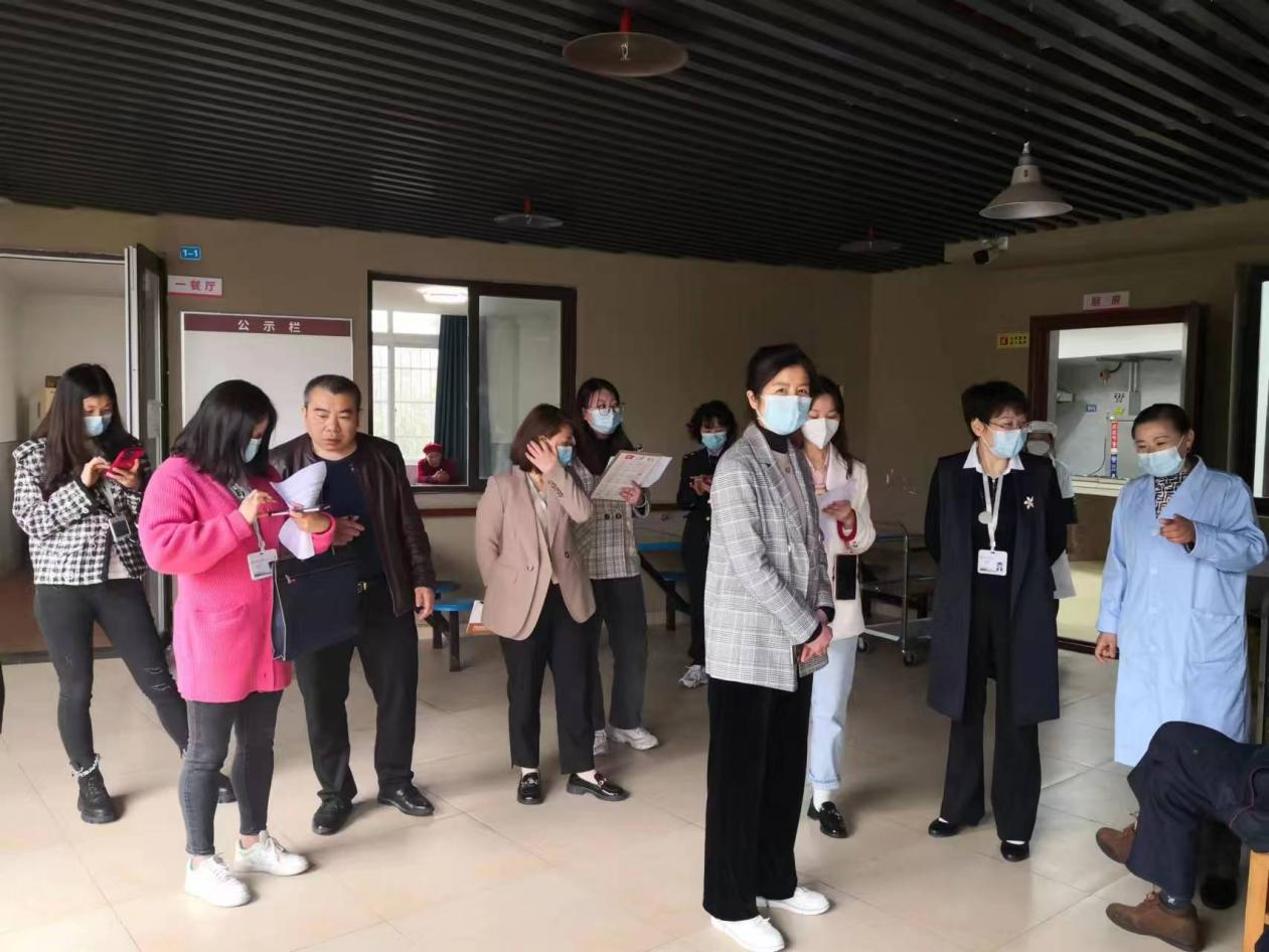 养老院接受食品消防安全检查
